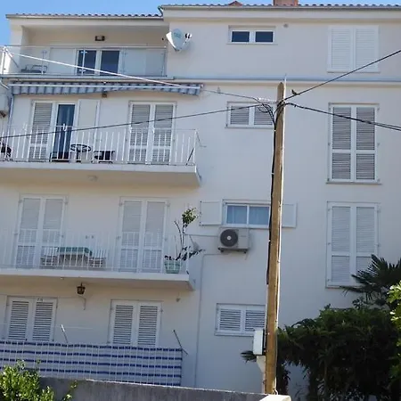 In With Sea View, Balcony, Air Conditioning, Wifi 4973-1