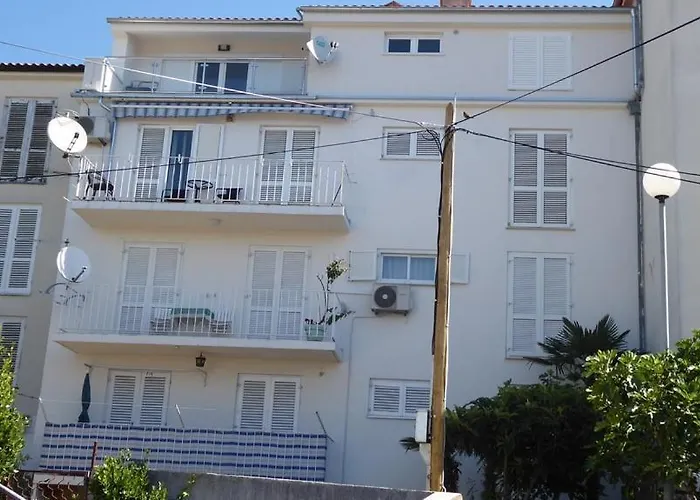 In With Sea View, Balcony, Air Conditioning, Wifi 4973-1